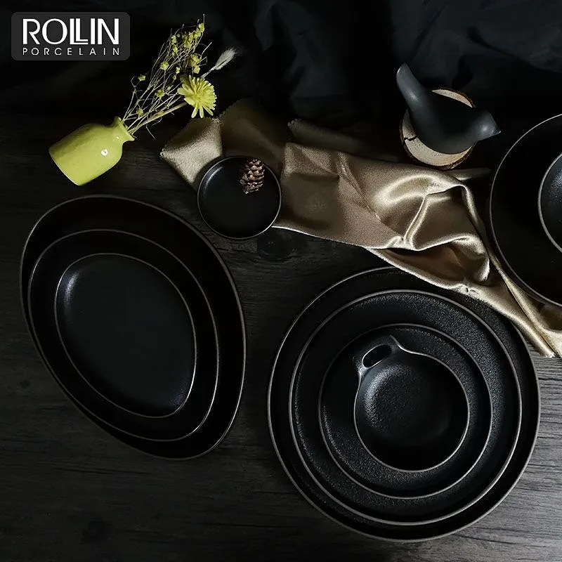 High Quality Black Porcelain Triangle Dinner Plates Dishwasher Safe Dessert Plates