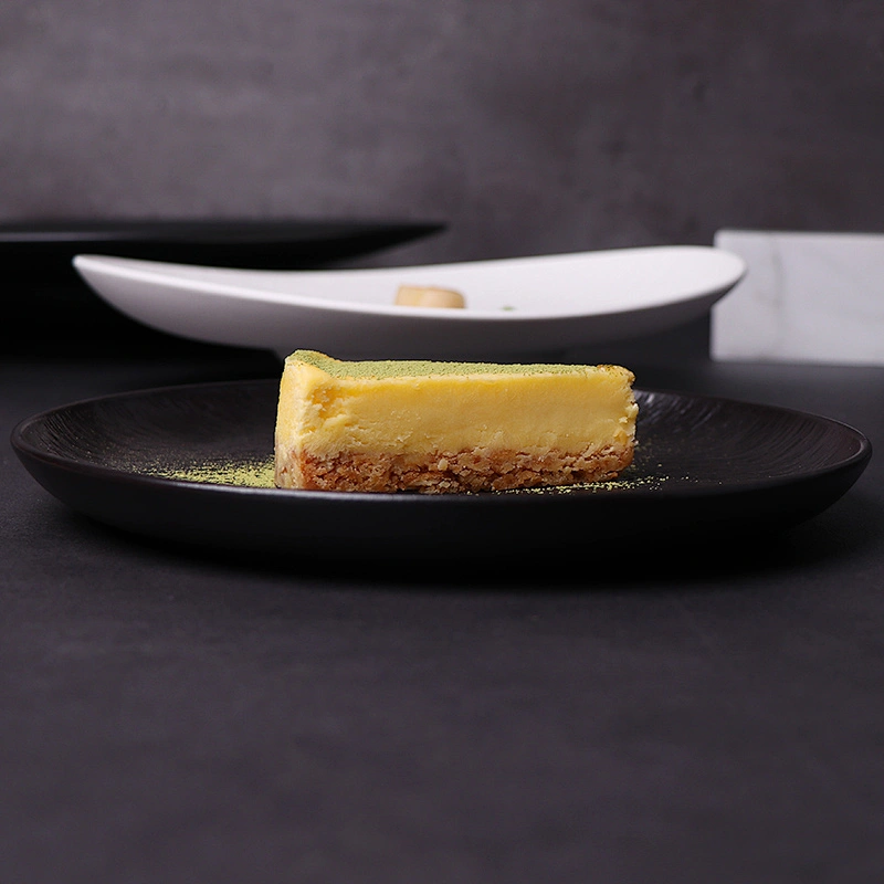 Modern Design Porcelain Dinner Plate Matte White Plate Elegant Dining Plates for Hotels