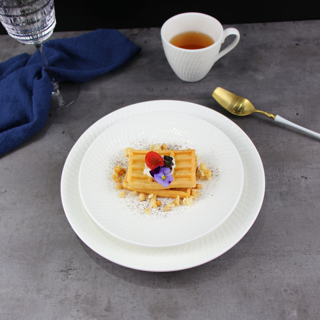 New Design Wholesale dishes plates ceramic porcelain dinner plates for Hotel and Restaurant