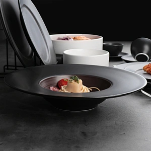 Matt black round pasta dinner sweet plate ceramic restaurant for hositality banquet wedding catering wholesale
