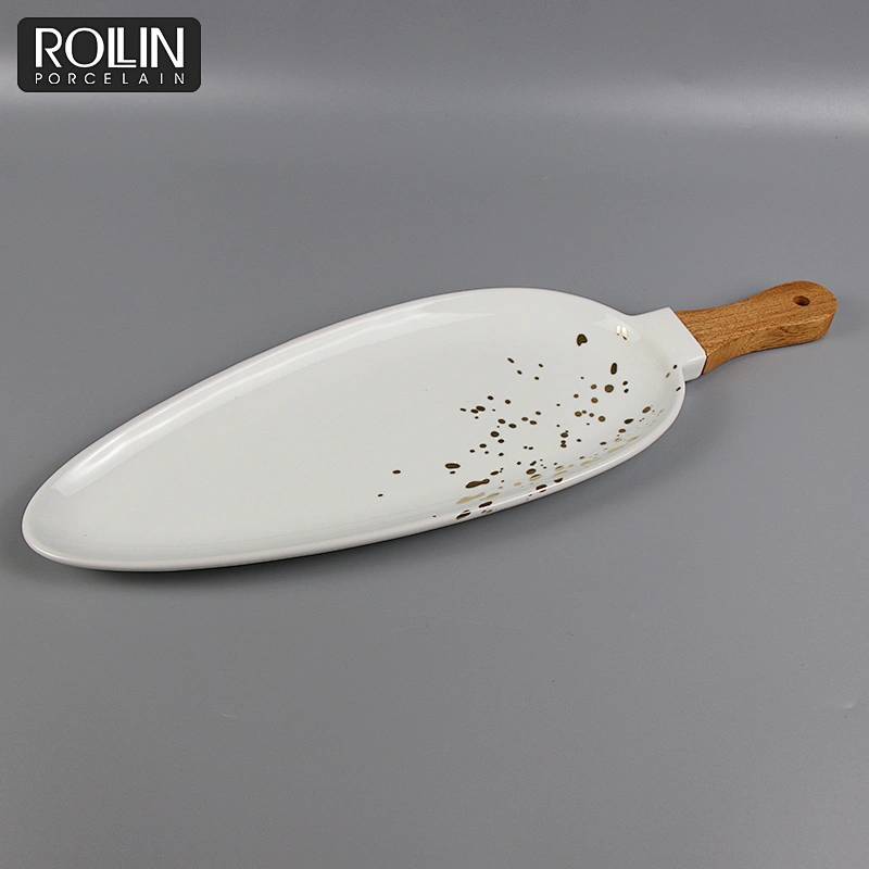 New Design Gold printing Porcelain Plates White Porcelain Plates with wooden handle Crockery Leaf Shape Plates