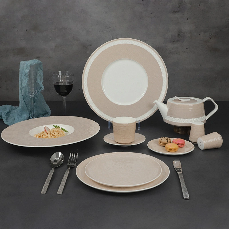 Good quality fine bone china dinner set Luxurious style ceramic dinner set