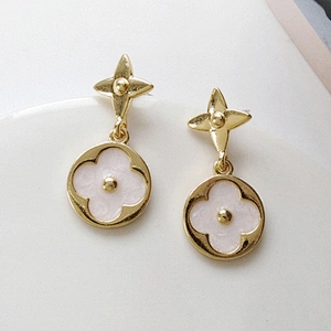 Lucky Gold Clover Earring