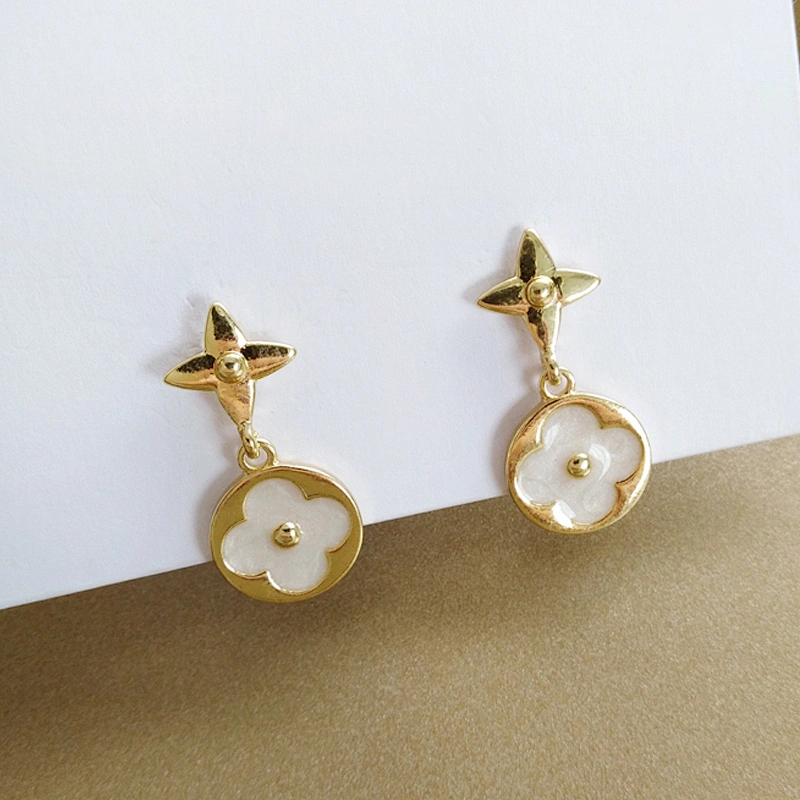 Lucky Gold Clover Earring