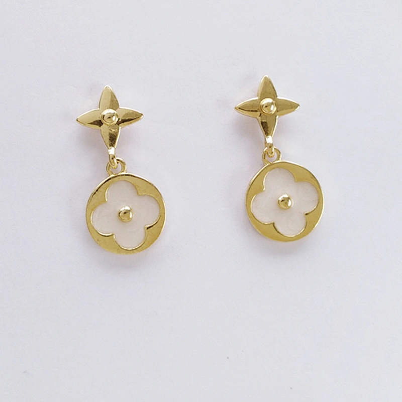 Lucky Gold Clover Earring