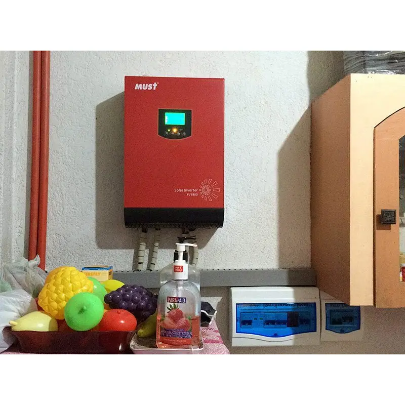 2000watts 48v hybrid solar inverter 2kw 220v inverter inside MPPT solar charge controller