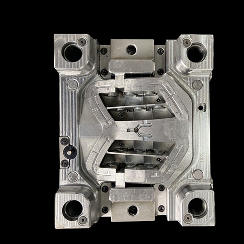 tail lamp mold manufacturer