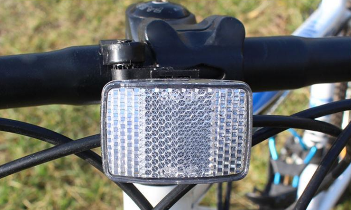 Bicycle front reflector mold