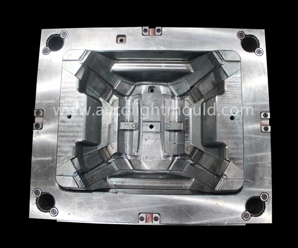 tail light collimator mold manufacture