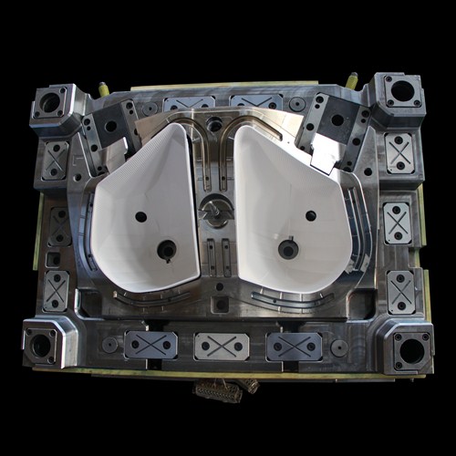 Bmc reflector mold manufacturer