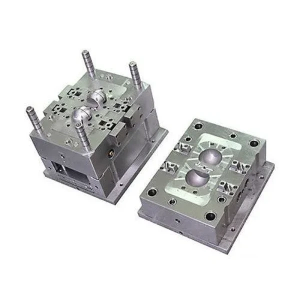 The die casting permanent mold used for die casting is made of steel and consists of two halves to facilitate the removal of the cast part.