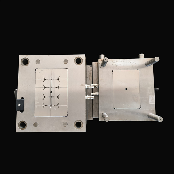 Car windshield plastic mold