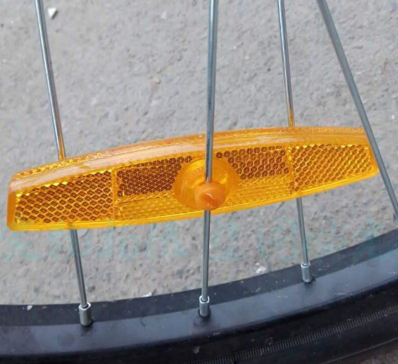 bike spoke reflector mould
