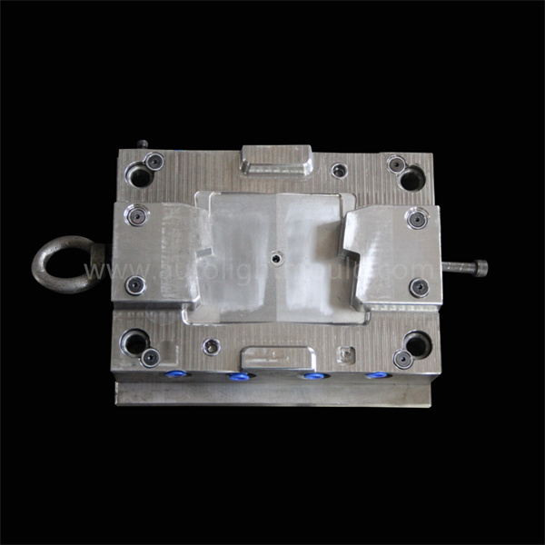 car centre panel mold maker