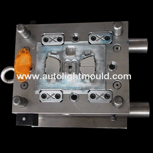 mold for reflex reflector