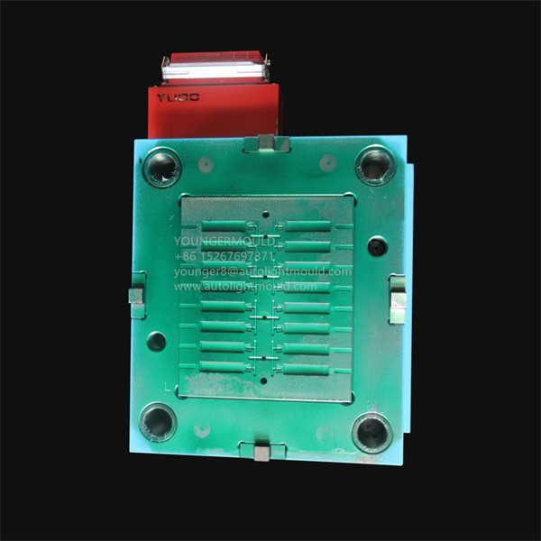 reflector mold