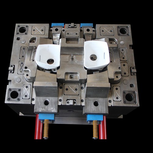 Bmc reflector mold manufacturer