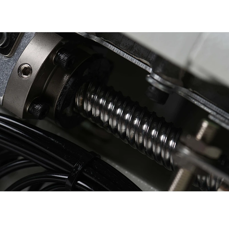 KL-588 Electronic Eyelet Button Holing Sewing Machine With Double Trimmer