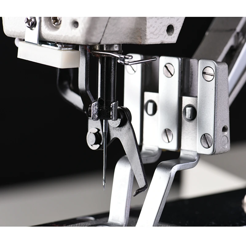 KL-430D Electronic Bar Tacking Jeans Sewing Machine For Heavy Duty Fabrics