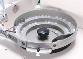 Full Automatic Button Feed And Attaching Machine-kwonglam