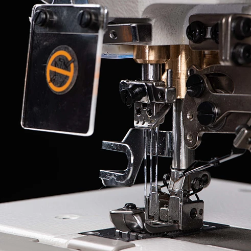 flat seam sewing machine