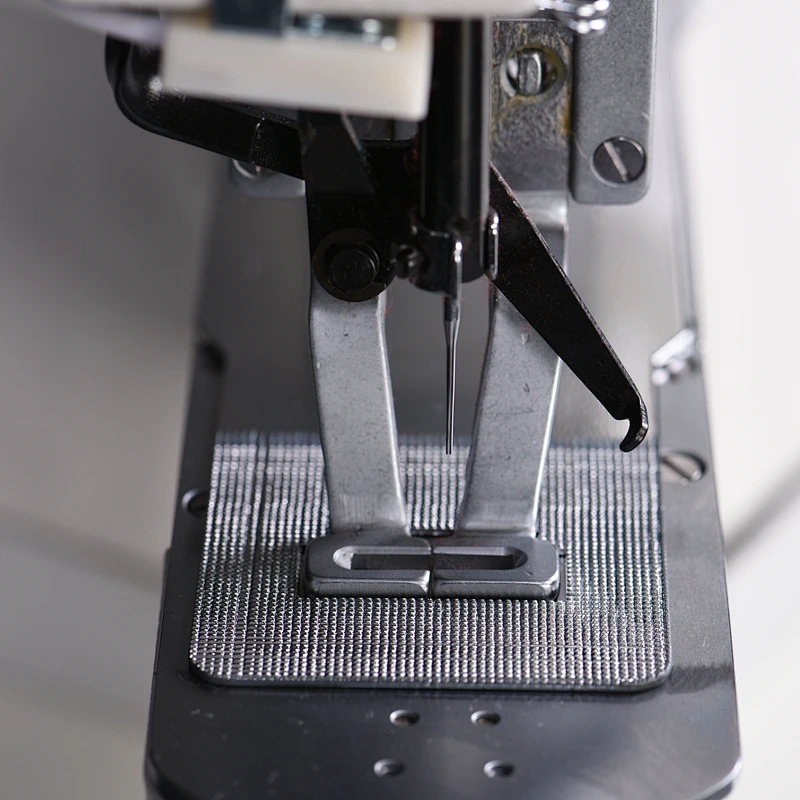 KL-1790A Electrical Straight Button Holing Sewing Machine