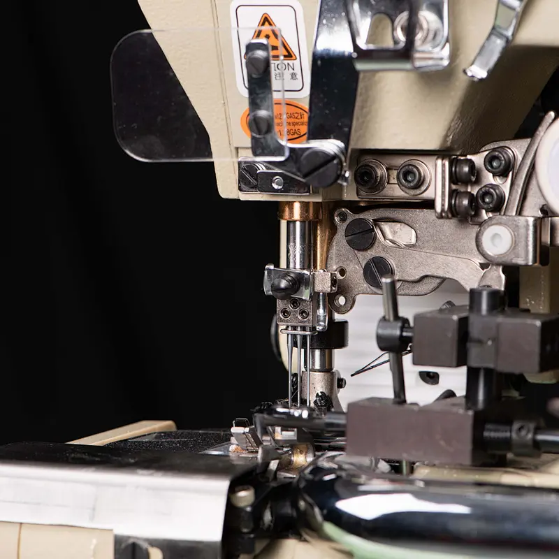 KL-720T-356-EWT-R600 Small Cylinder-bed Interlock Sewing Machine With Auto Pneumatic Trimmer & Thread Wiper
