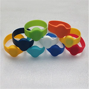 125KHz 13.56MHZ RFID Waterproof Wristband Smart Tag Keyfob Proximity EM4100 Bracelet Tag 65mm For Access Control Card 1pcs