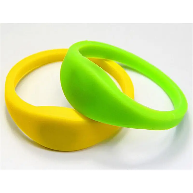 125KHz 13.56MHZ RFID Waterproof Wristband Smart Tag Keyfob Proximity EM4100 Bracelet Tag 65mm For Access Control Card 1pcs