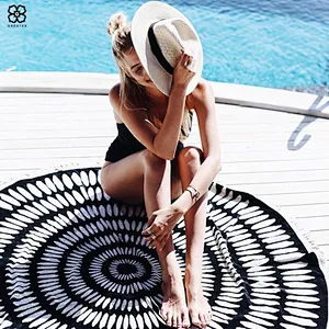 2020 Hot sell round seaside holiday microfiber beach towel with printed design