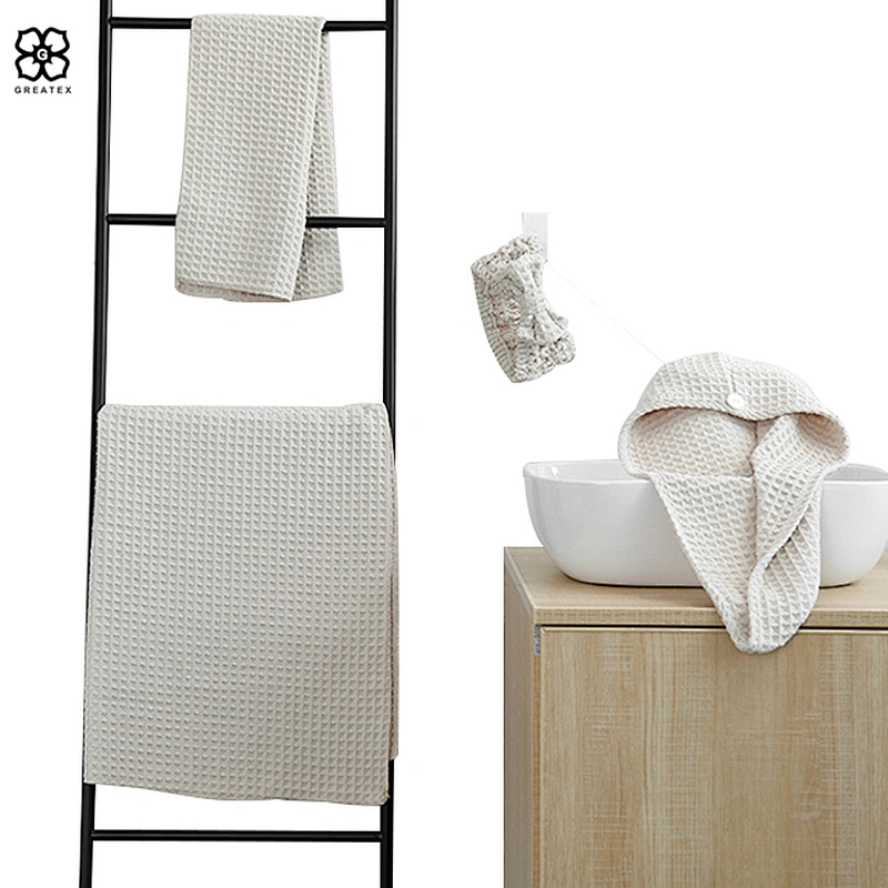 Wholesale special promotional quick dry attractive towel set