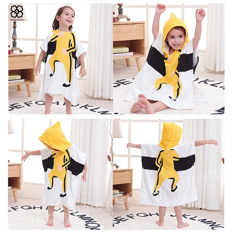 Top quality high absorbency discount children cartoon printing poncho robe