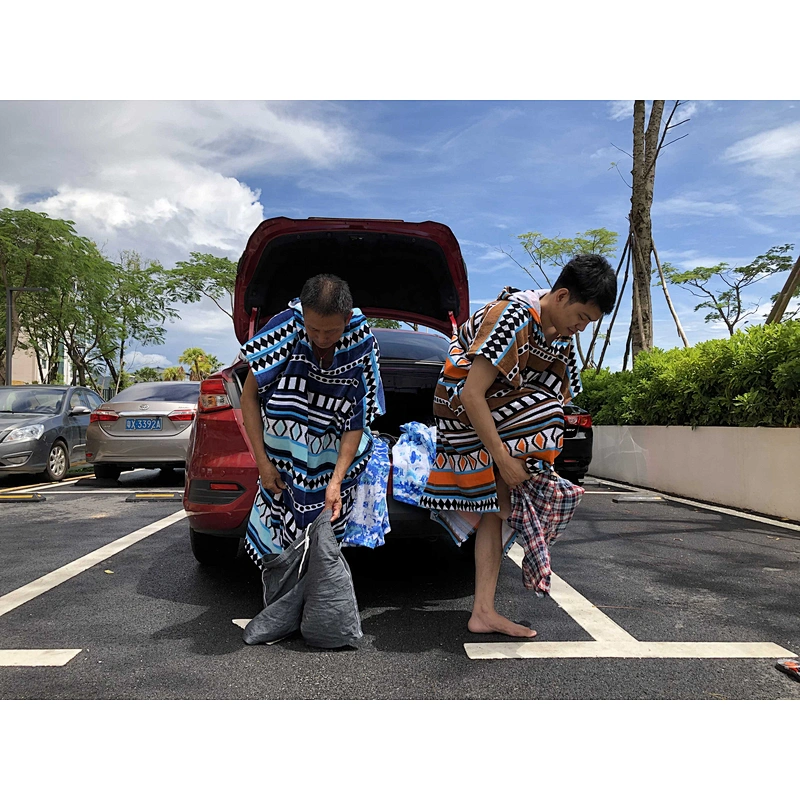 Wholesale 100%cotton Printed Beach poncho towel for adults