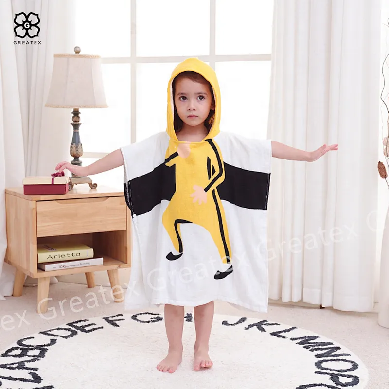 Top quality high absorbency discount children cartoon printing poncho robe