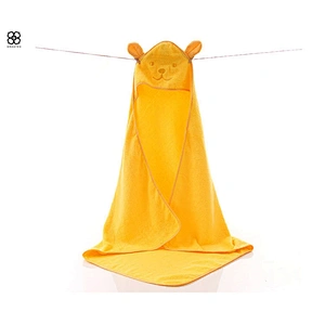 Amazon hot selling baby uesed cartoon design multi-color hooded bathrobe towel