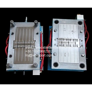 arrowhead fir tree cable tie mould
