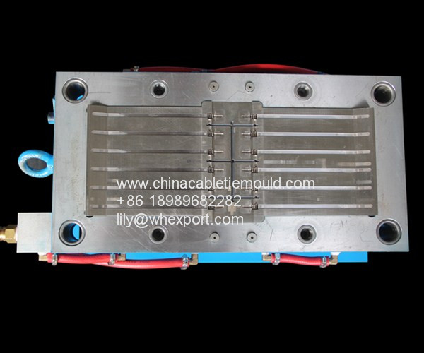 Winged Push Mount Cable Tie mould supplier