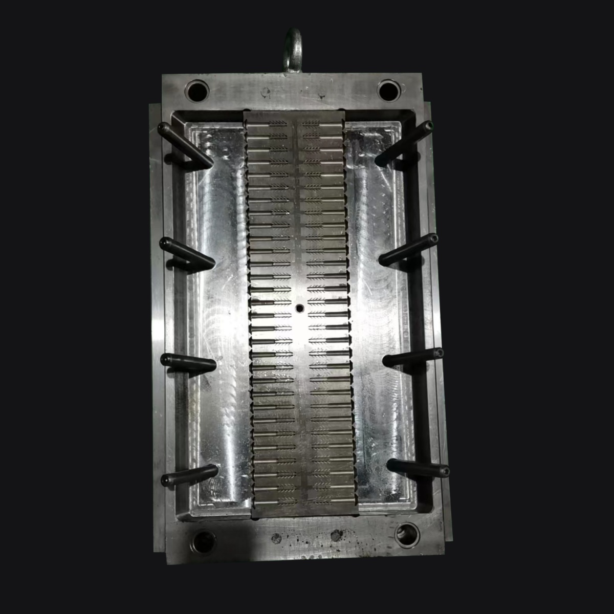 wall plug mold