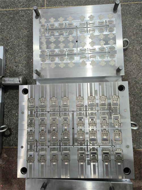tile leveling system mold