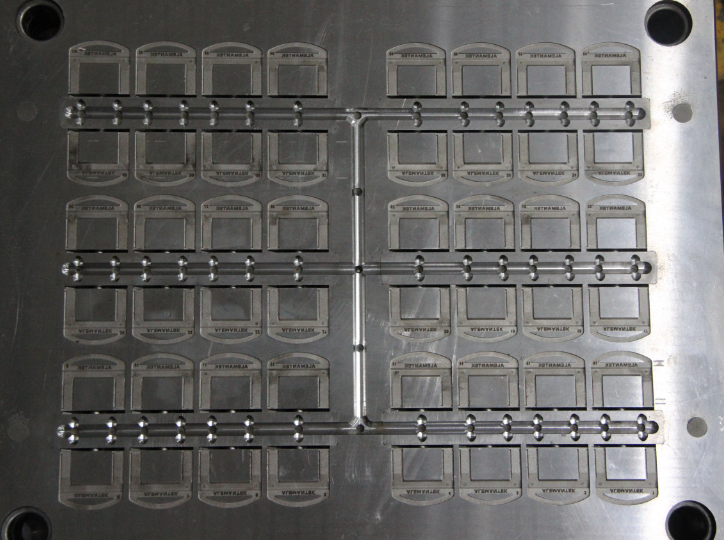 tile leveling system mold