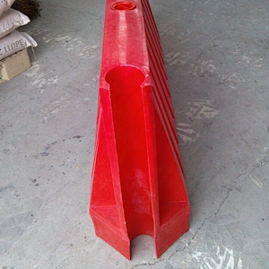 Red Superguard Filled Barricade Plastic for Driveway  with Sand or Water Control Control Barrier