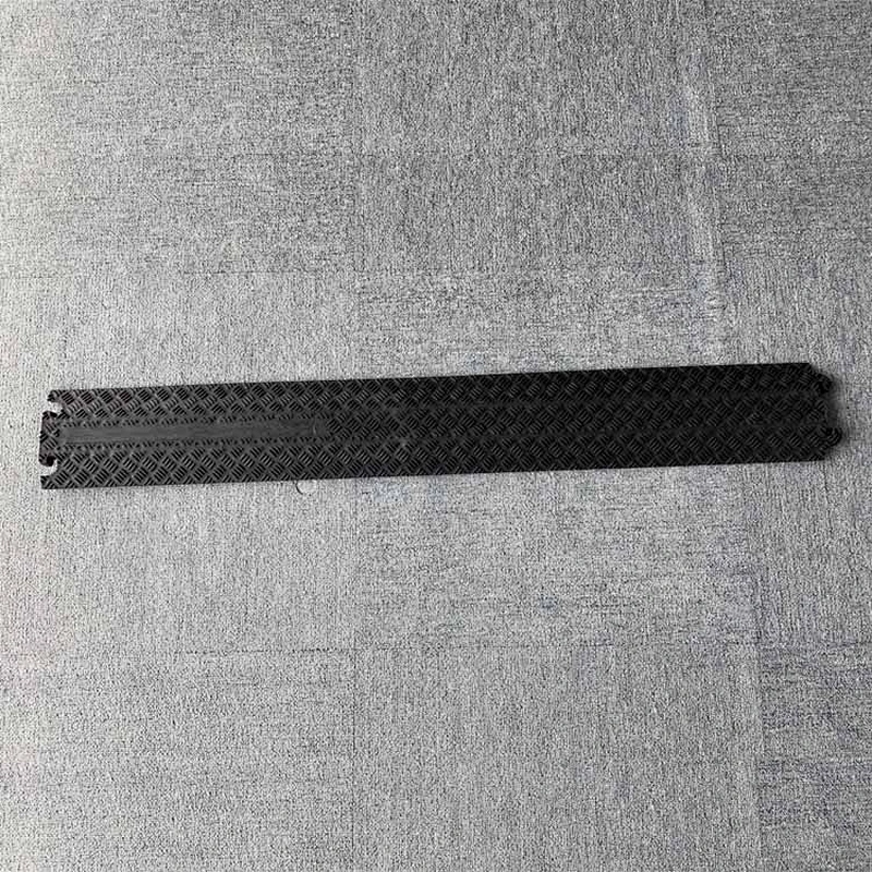 Indoor One Channel TPE Drop Over External Cord or Wire Traffic Calmer&Cable Protector