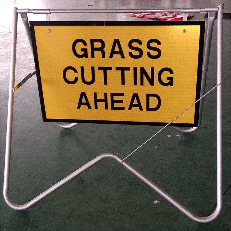 Road Safety Warning Sign With Class 1 Reflective 600x600mm Swing Stand Sign