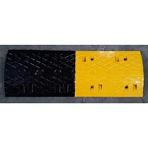 Removable Driveway  500x350x50mm Speed Hump Traffic Yellow And Black Car Heavy Duty Rubber Bump Speed Hump
