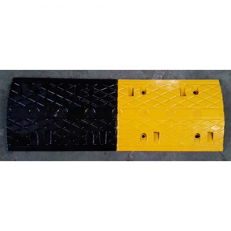 Removable Driveway  500x350x50mm Speed Hump Traffic Yellow And Black Car Heavy Duty Rubber Bump Speed Hump