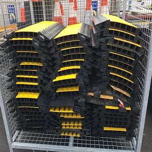 Heavy Duty Outdoor 5 Channel  Rubber Cable Ramp Protective Cover