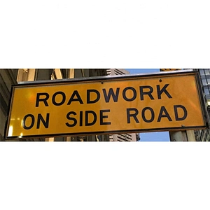 Australia Standard Widely Used Yellow Poweder Coating 1800x900mm Boxed Edge Sign