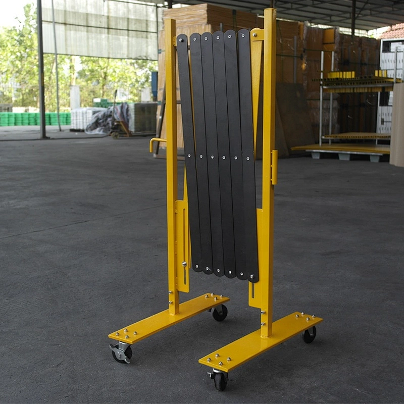 Portable Metal Retractable Traffic Road Safety Fencing Barricade Powder Coated with Removable Castors