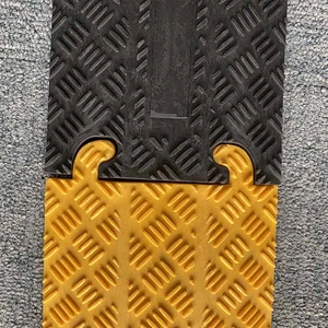 Indoor One Channel TPE Drop Over External Cord or Wire Traffic Calmer&Cable Protector