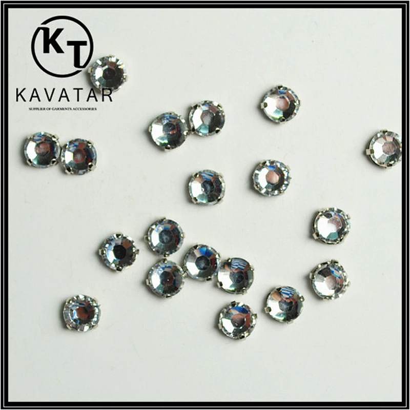 Round crystal rhinestone with silver basing
